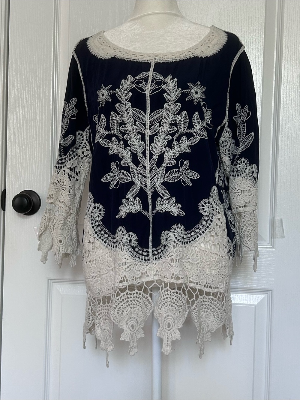 Navy Blue Tunic with Cream Crochet Lace Trim 100% Rayon Boho Size XL - Picture 2 of 9